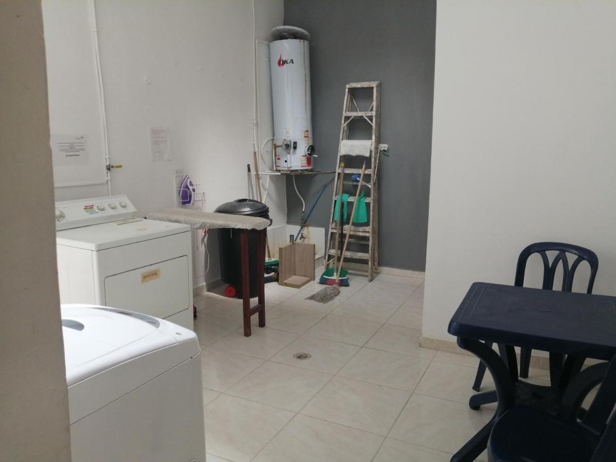 Hostal Komfort Μεντεγίν Εξωτερικό φωτογραφία