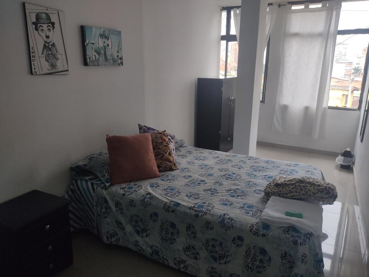 Hostal Komfort Μεντεγίν Εξωτερικό φωτογραφία