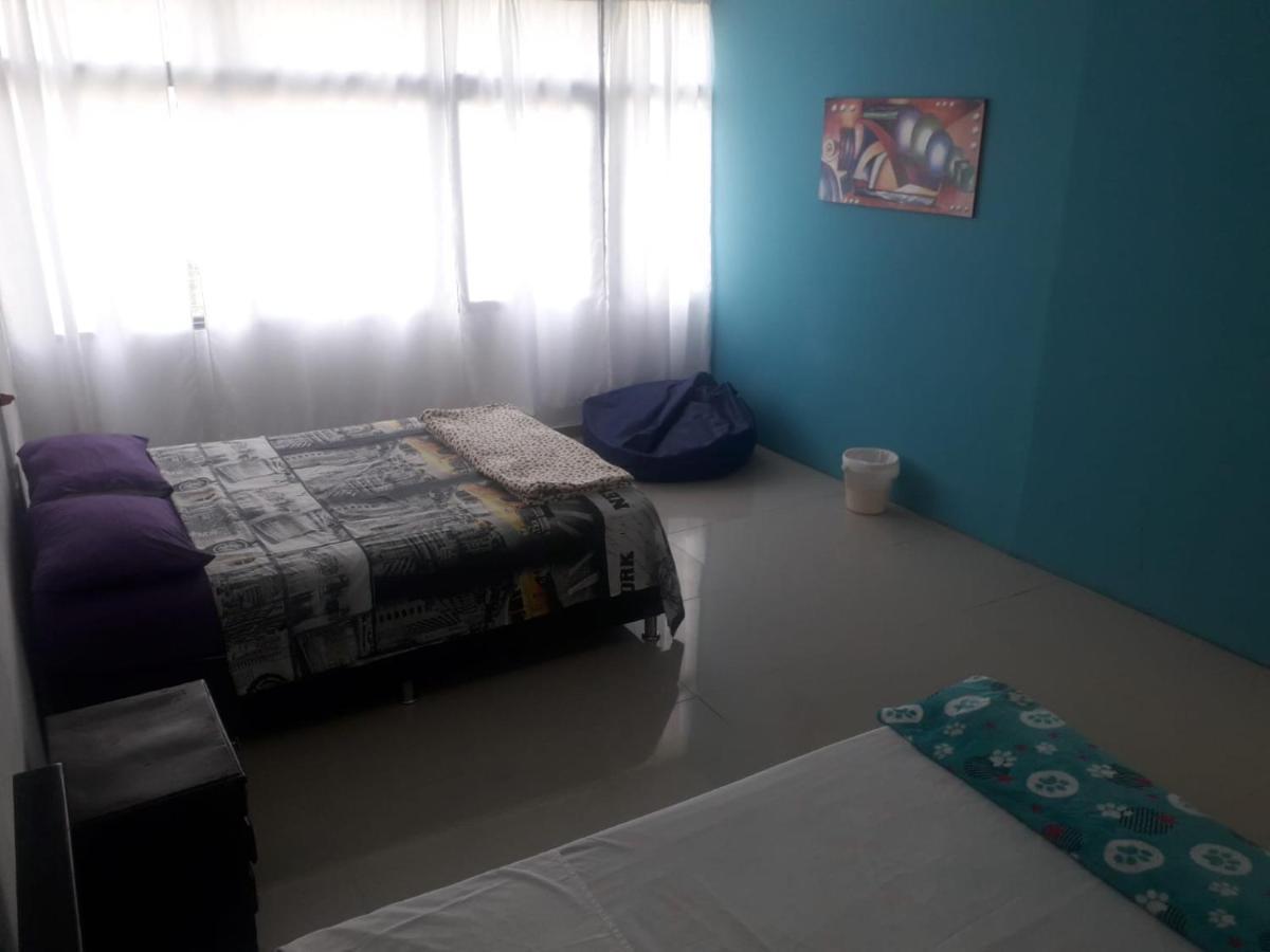 Hostal Komfort Μεντεγίν Εξωτερικό φωτογραφία
