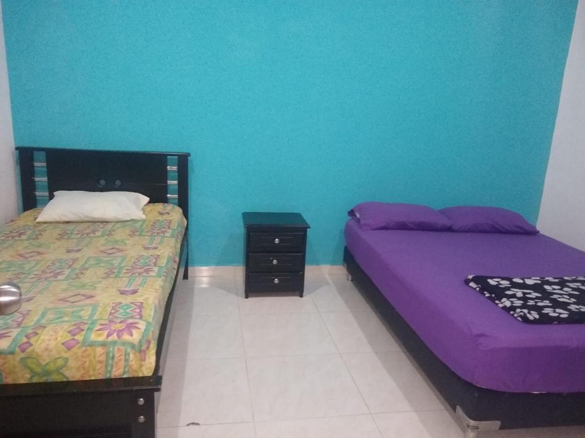 Hostal Komfort Μεντεγίν Εξωτερικό φωτογραφία